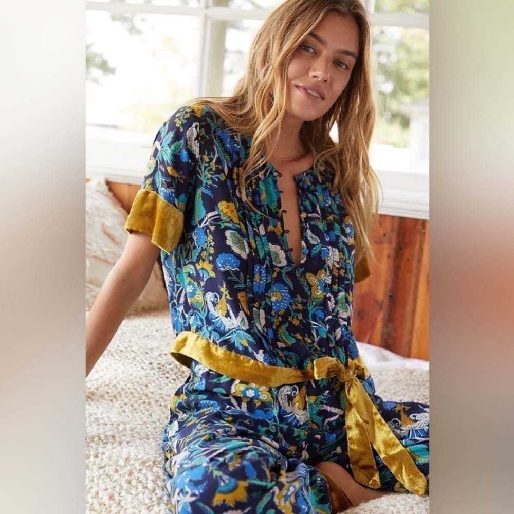 Anthropologie Blue Floral Clara Gold Velvet-Trimmed Pajama Lounge Top Small - Picture 3 of 16